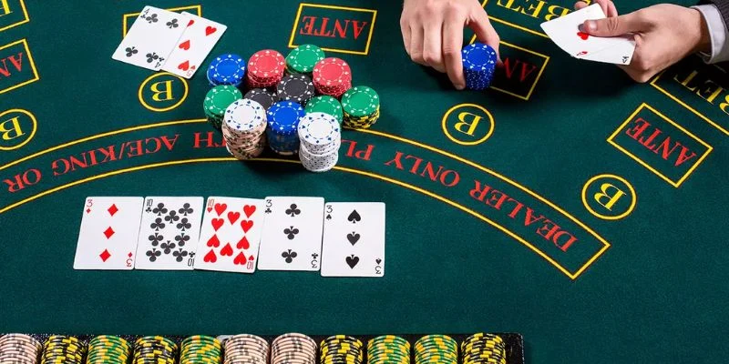 Giới thiệu khái niệm Poker bịp